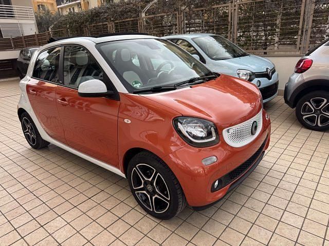 Usata Smart ForFour Passion 90 CV (66 kW) 2015 Other Utilitaria