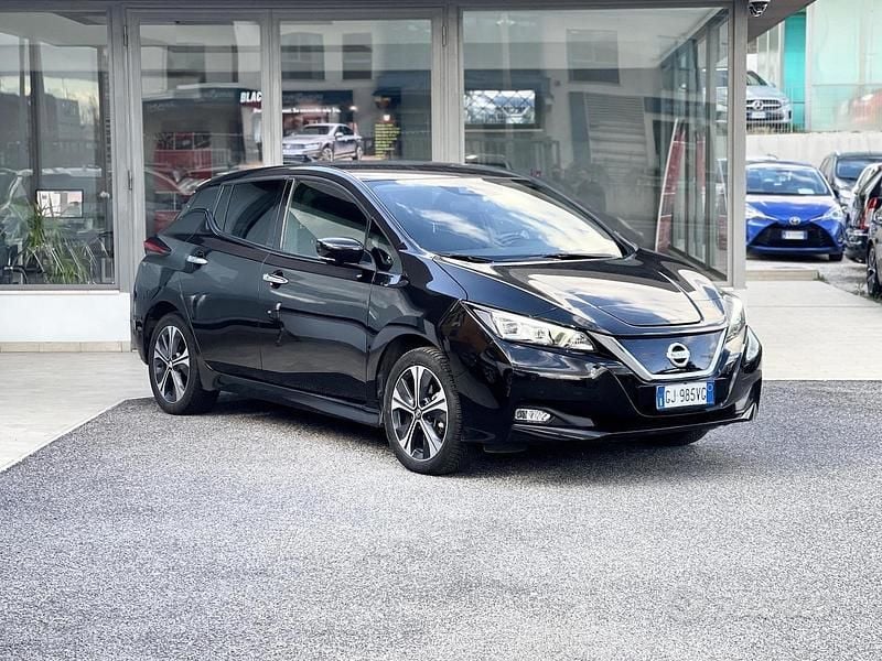 Usata Nissan Leaf N-Connecta 160 kW (218 CV) 2022 Nero Utilitaria