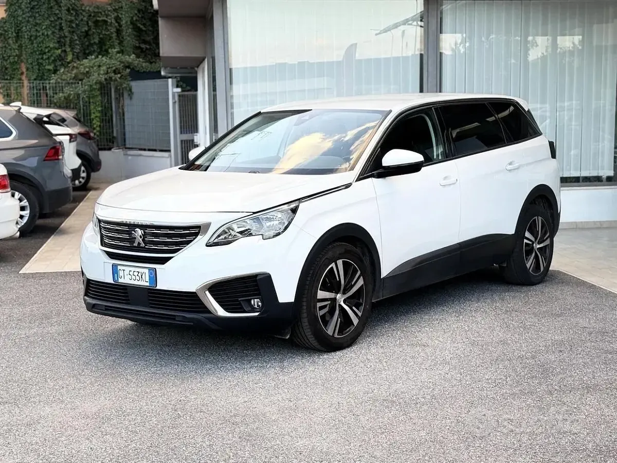 Usata Peugeot 5008 S 131 CV (96 kW) 2019 Bianco SUV