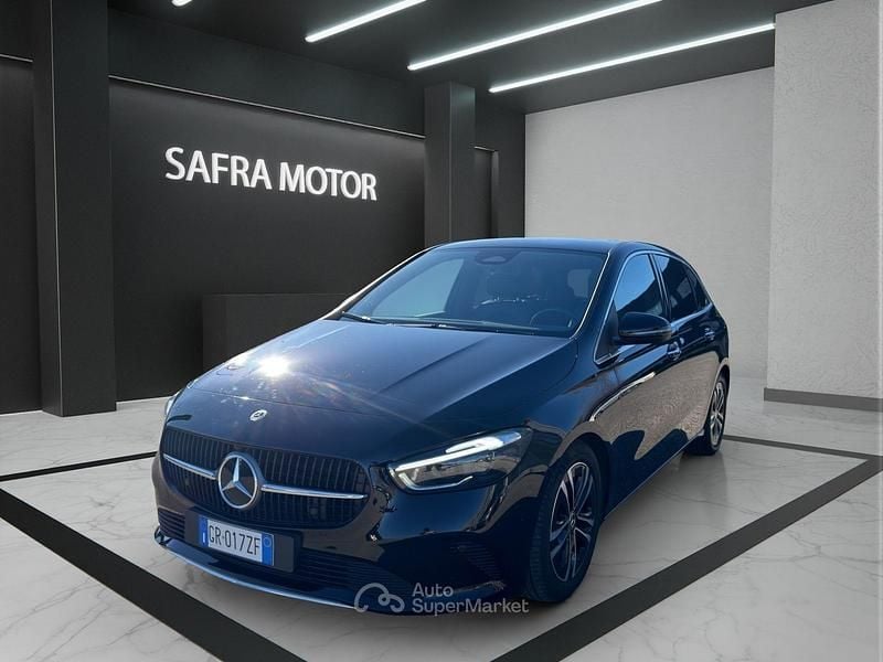 Usata Mercedes B180 Advanced 116 CV (85 kW) 2023 Nero Monovolume