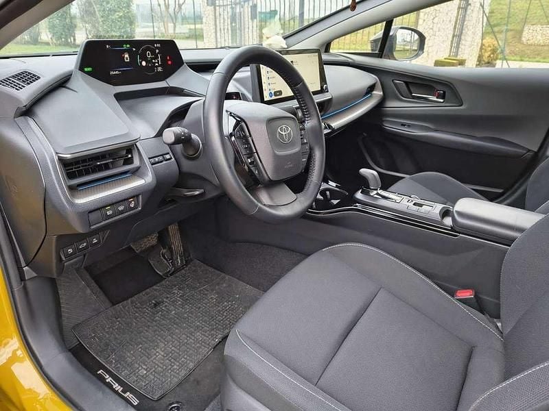 Usata Toyota Prius Lounge 223 CV (164 kW) 2023 Utilitaria