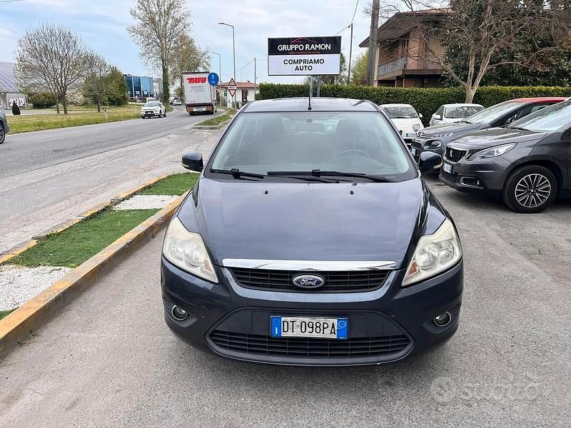 Usata Ford Focus 110 CV (80 kW) 2009 Nero Berlina