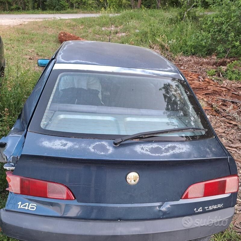 Usata Alfa Romeo 146 1995 Blu Utilitaria