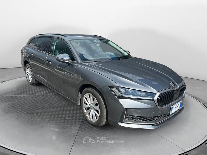 Usata Skoda Superb Selection 150 CV (110 kW) 2024 Grigio Station wagon