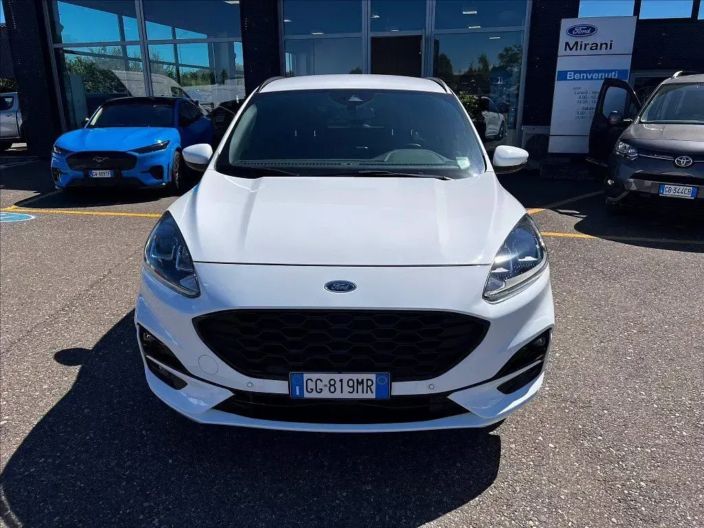 Usata Ford Kuga ST-Line 120 CV (88 kW) 2021 Bianco frozen SUV