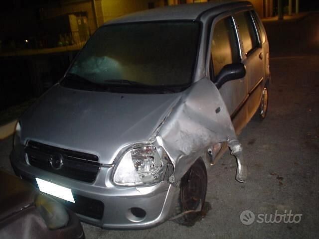 Occasion Opel Agila Club 60 ch (44 kW) 2005 Gris Monospace
