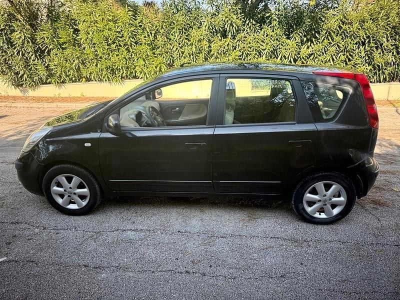 Usata Nissan Note 85 CV (62 kW) 2008 Nero Utilitaria