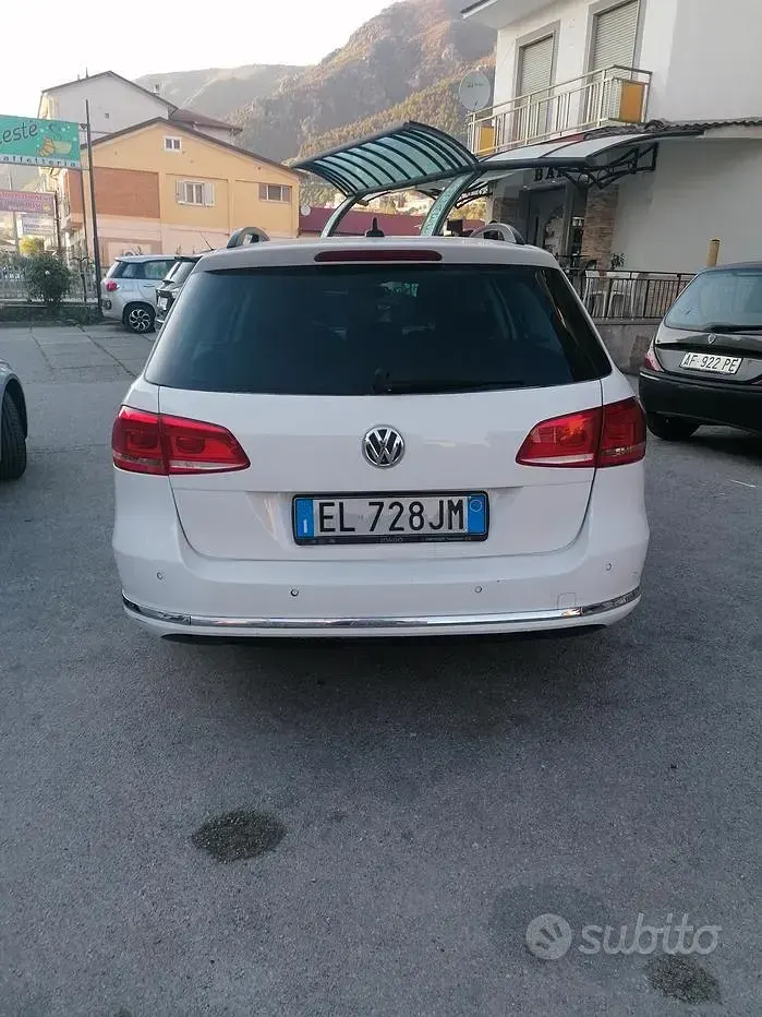 Usata VW Passat 150 CV (110 kW) 2014 Bianco Station wagon