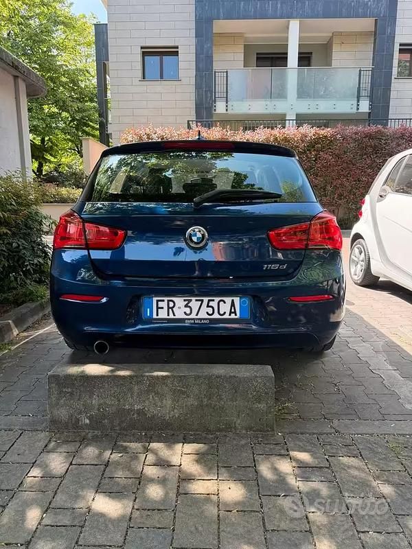 Usado BMW 116 116 HP (85 kW) 2018 Azul Citadino