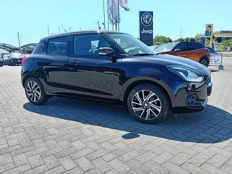 Usata Suzuki Swift 83 CV (61 kW) 2024 Nero Utilitaria