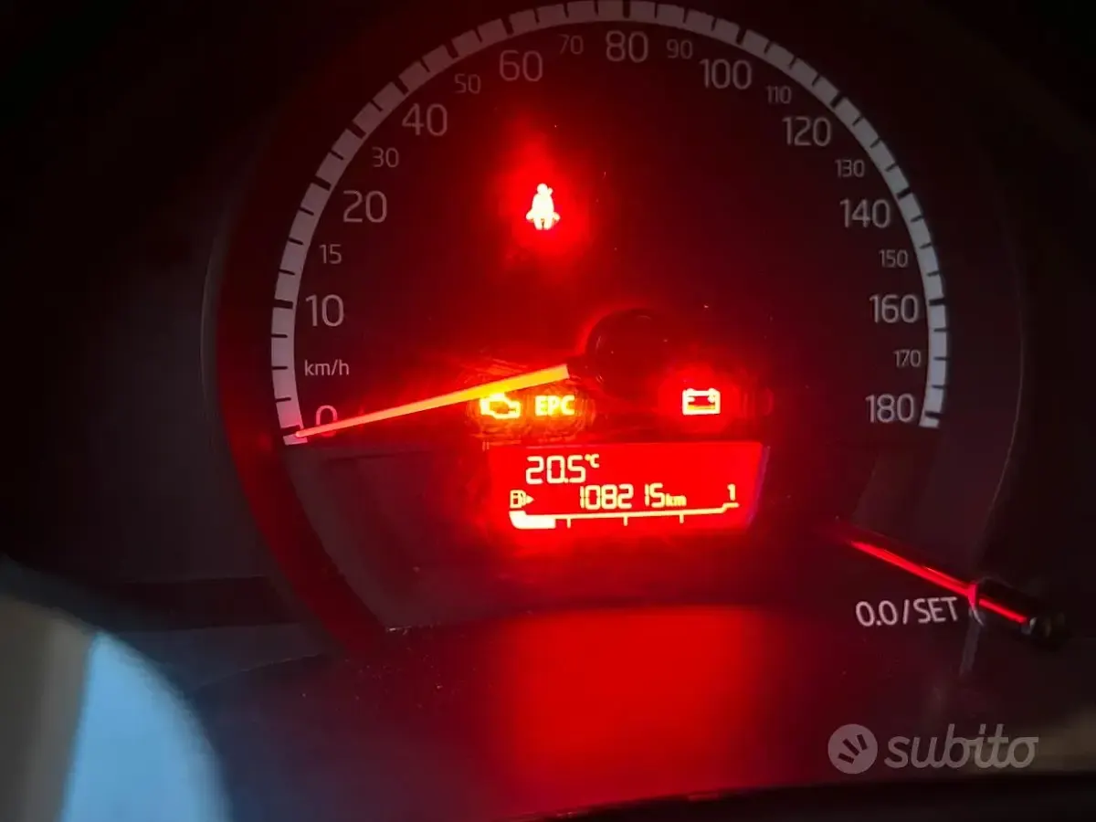 Usata VW up! 2016 Grigio Utilitaria