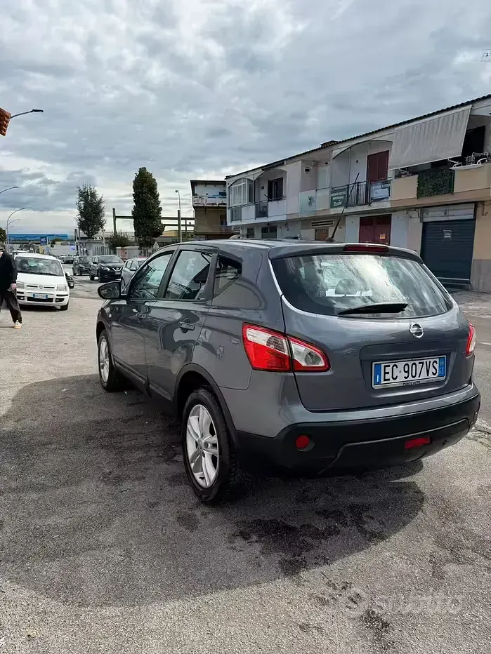 Usata Nissan Qashqai Acenta 115 CV (84 kW) 2010 Grigio SUV