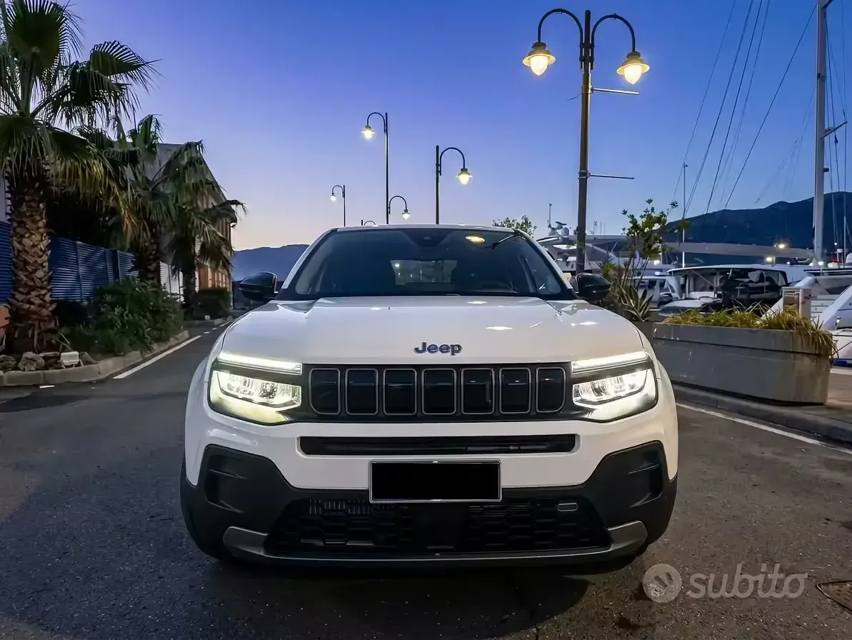 Usata Jeep Avenger Longitude 101 CV (74 kW) 2024 Bianco SUV