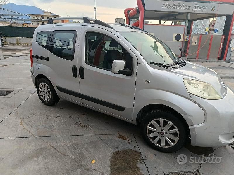 Usata Fiat Qubo Trekking 77 CV (56 kW) 2014 Grigio Monovolume