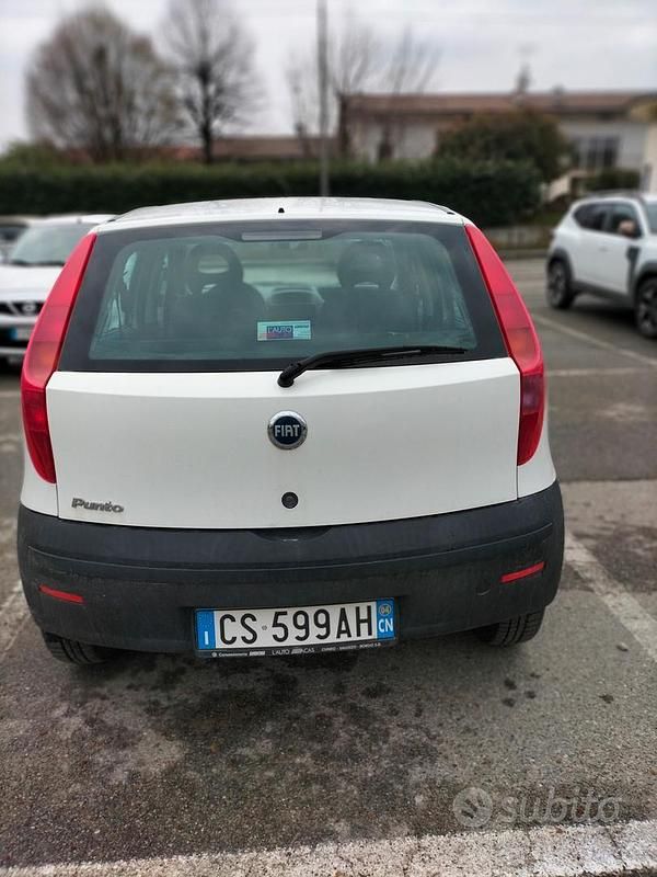 Usata Fiat Punto 2004 Utilitaria