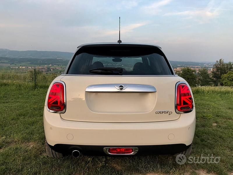 Usata Mini Cooper D 116 CV (85 kW) 2015 Bianco Utilitaria