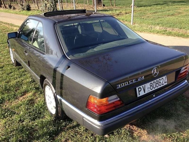 Usata Mercedes E300 220 CV (161 kW) 1992
