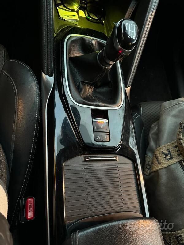 Usata Renault Koleos 131 CV (96 kW) 2017 Bianco SUV