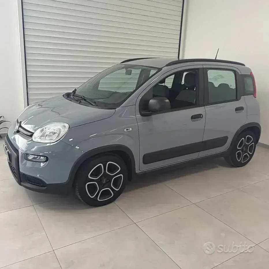 Usata Fiat Panda City Life 69 CV (50 kW) 2021 Grigio Utilitaria
