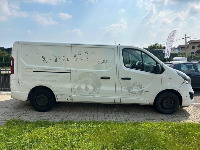 Usata Opel Vivaro Edition 119 CV (87 kW) 2016 Bianco Monovolume