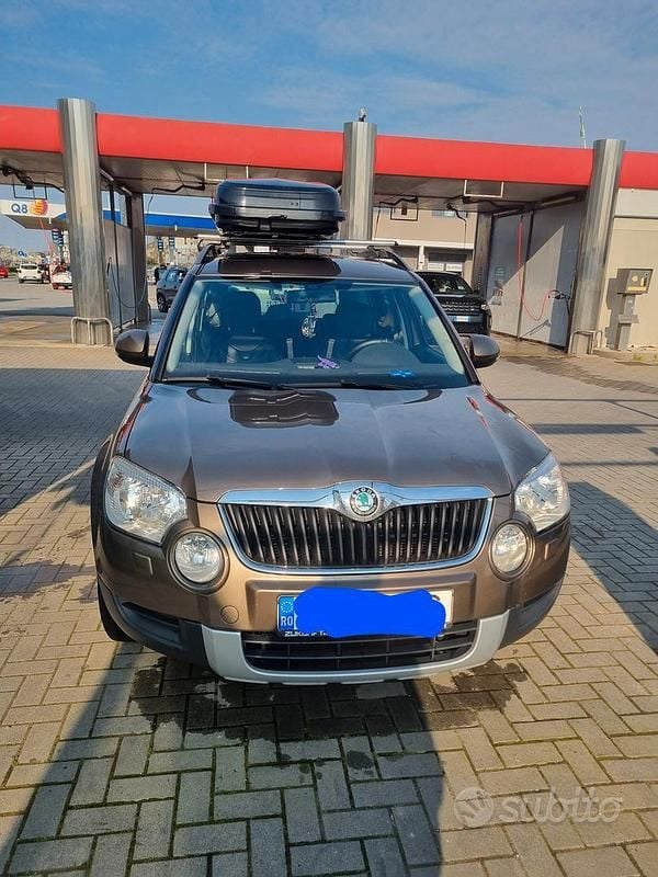 Usata Skoda Yeti 110 CV (80 kW) 2013 Marrone SUV