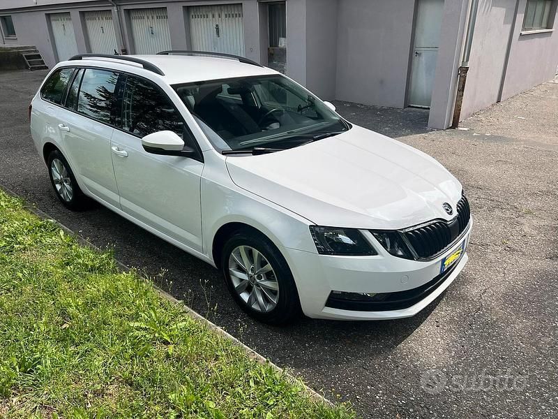 Usata Skoda Octavia Executive 2017 Bianco Station wagon