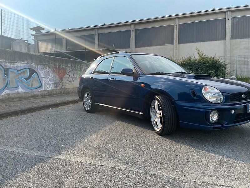 Usata Subaru Impreza 2001 Blu Station wagon