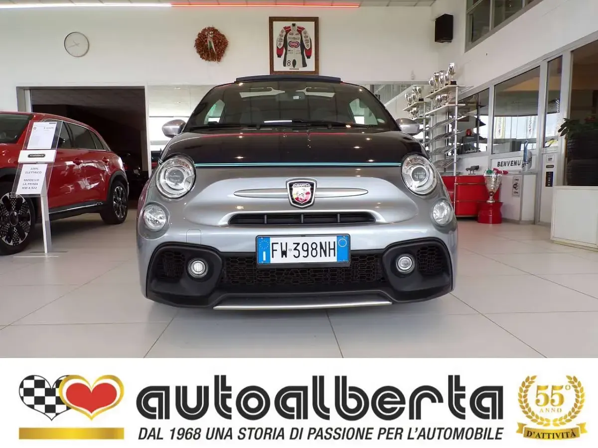 Usata Abarth 695C 179 CV (131 kW) 2019 Blu riva / grigio metallic Cabrio