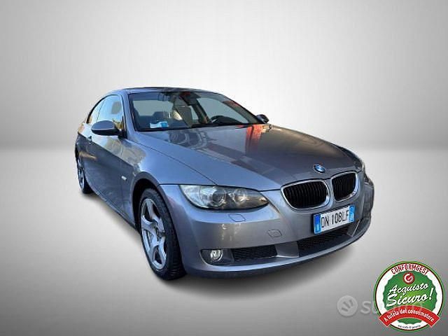 Usata BMW 320 177 CV (130 kW) 2008 Grigio scuro Coupé