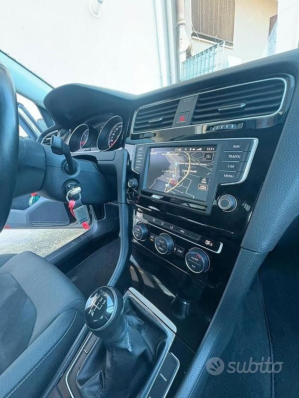 Usata VW Golf VII 110 CV (80 kW) 2016 Grigio Berlina