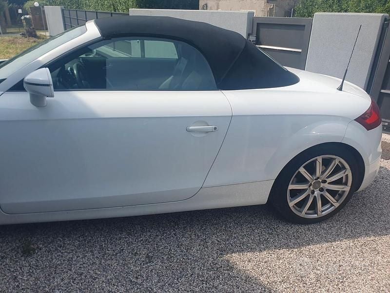 Usata Audi TT Roadster 170 CV (125 kW) 2013 Bianco Cabrio