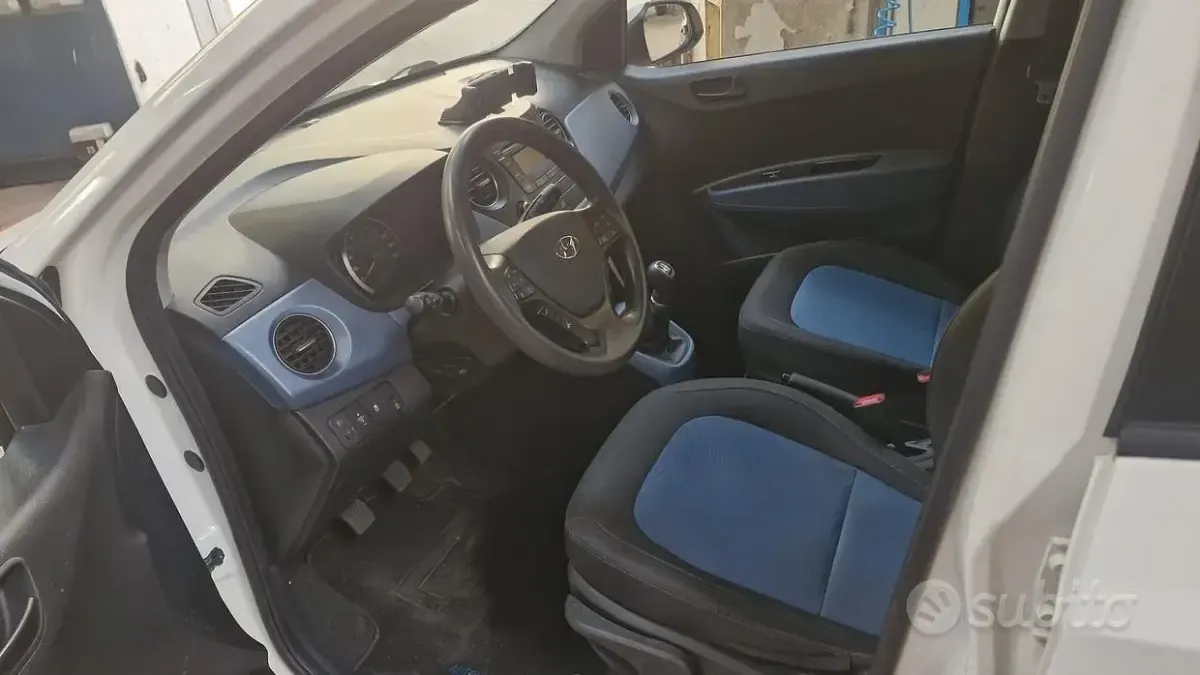 Usata Hyundai i10 Comfort 66 CV (48 kW) 2016 Bianco Utilitaria