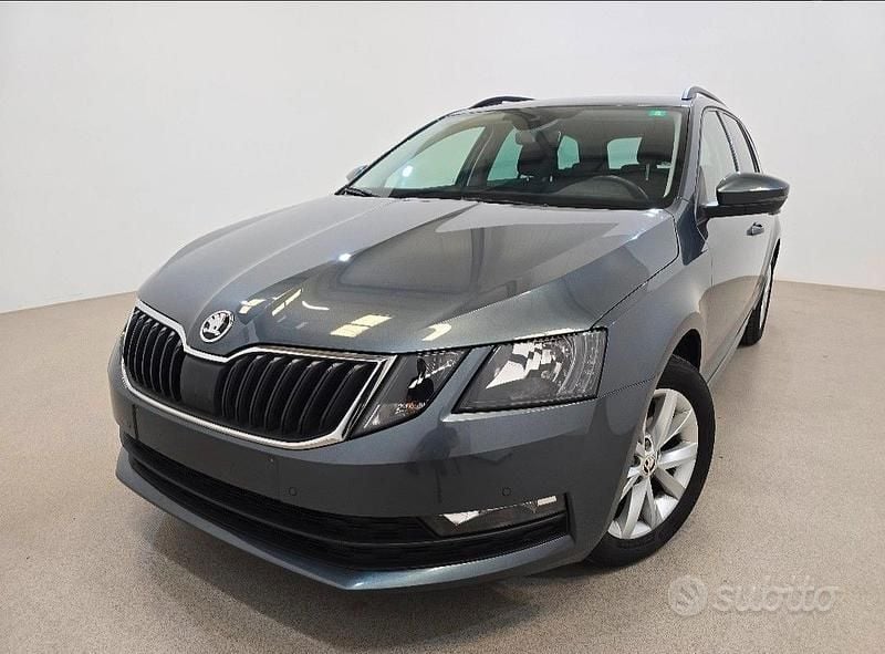 Grigio Usata 2020 Skoda Octavia G-TEC Station wagon | 15.600 € - Immagine 1/4