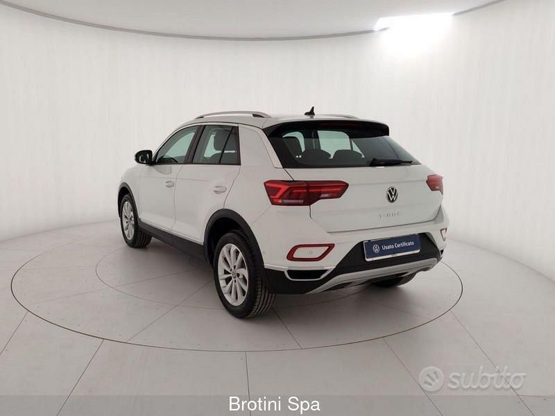Usata VW T-Roc Life 116 CV (85 kW) 2024 Bianco SUV