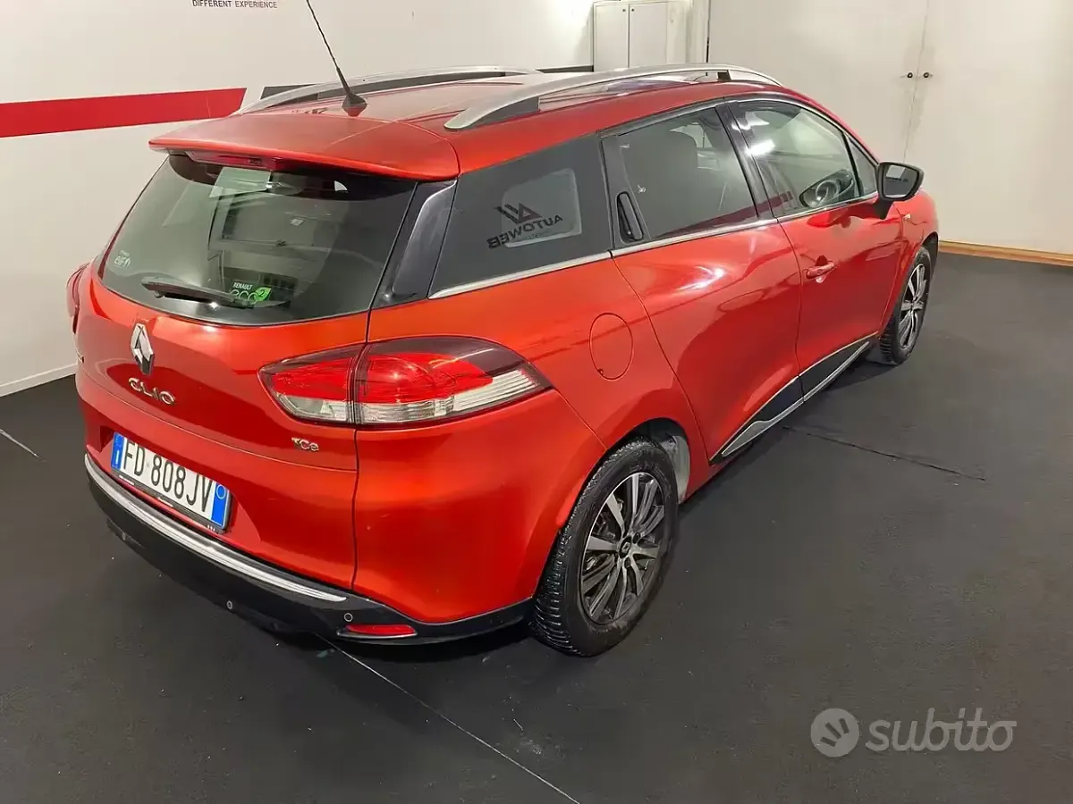 Usata Renault Clio 90 CV (66 kW) 2016 Rosso Station wagon