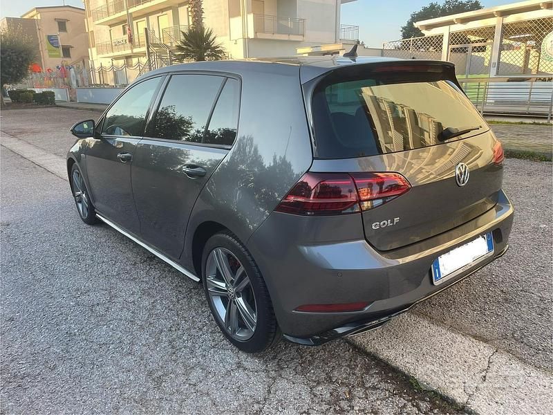 Usata VW Golf VII R-line 2018 Grigio Berlina