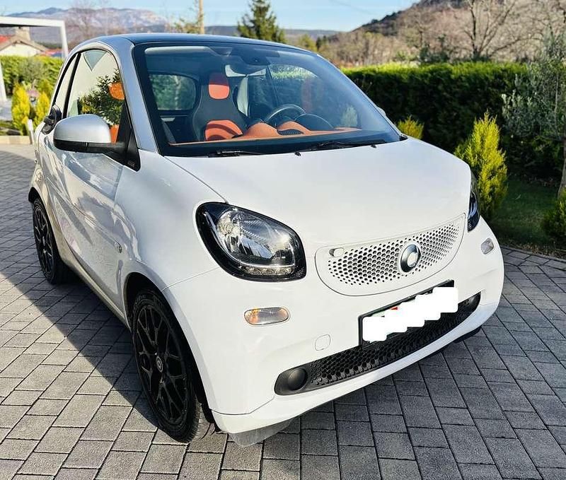 Bianco Usata 2015 Smart ForTwo Coupé Coupé | 5400 € - Immagine 1/4