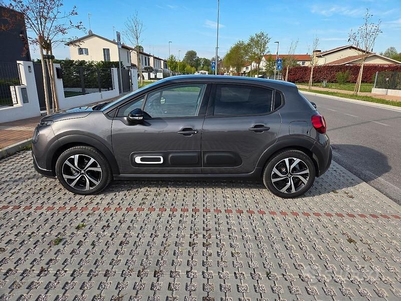 Usata Citroën C3 110 CV (80 kW) 2024 Grigio Berlina