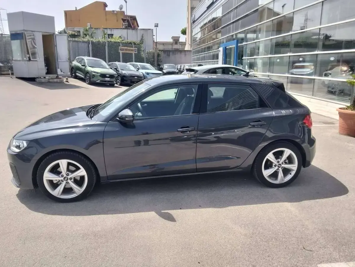 Usata Audi A1 Sportback Ambiente 110 CV (80 kW) 2020 Manattan grey metallic Utilitaria