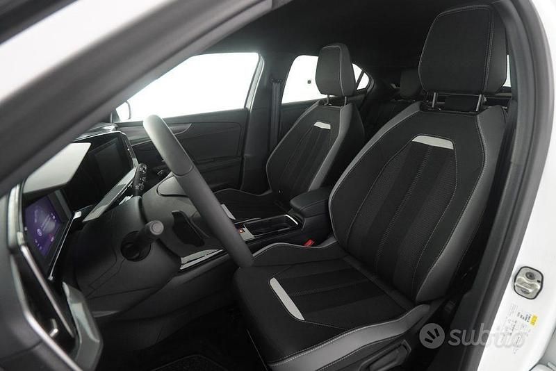 Usata Opel Mokka 131 CV (96 kW) 2024 Bianco SUV