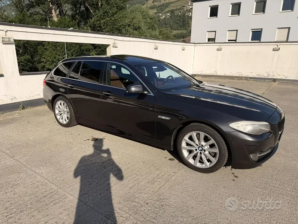 Usata BMW 530 258 CV (189 kW) 2012 Berlina