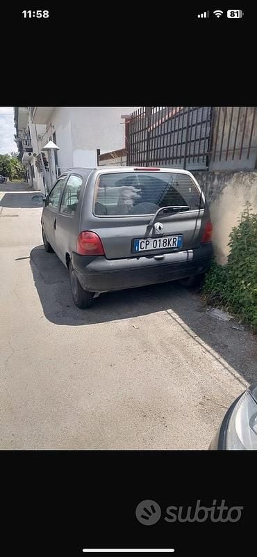 Usata Renault Twingo 58 CV (42 kW) 2004 Grigio Utilitaria