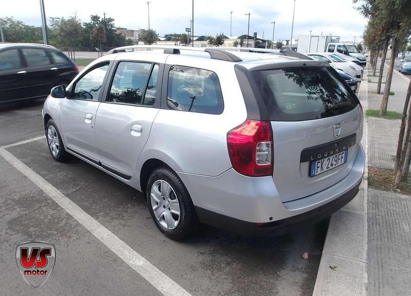Usata Dacia Logan MCV Lauréate 90 CV (66 kW) 2017 Argento Station wagon