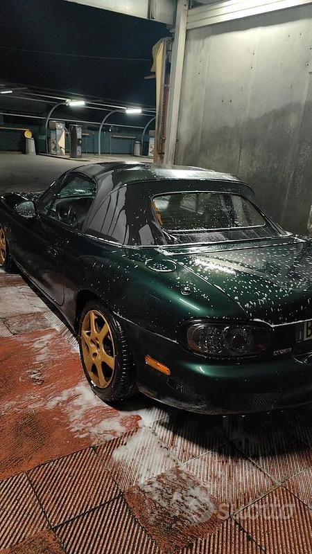 Usata Mazda MX5 110 CV (80 kW) 2001 Verde Cabrio