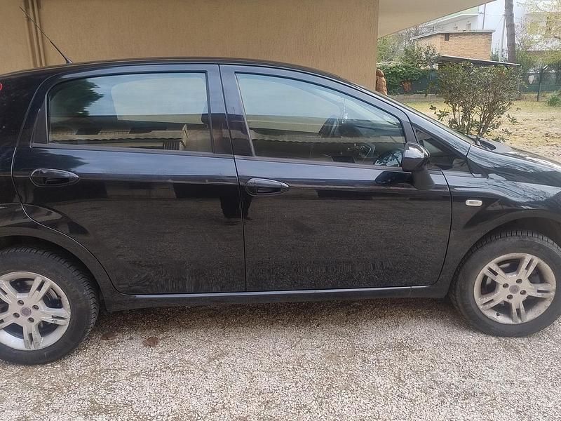 Usata Fiat Grande Punto 2009 Nero Utilitaria