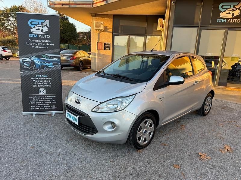 Grigio Usata 2012 Ford Ka Titanium Tre volumi | 4500 € (Buon prezzo) - Immagine 1/4