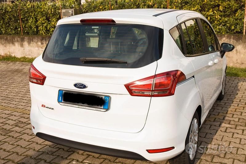Usata Ford B-MAX 95 CV (69 kW) 2015 Bianco Monovolume