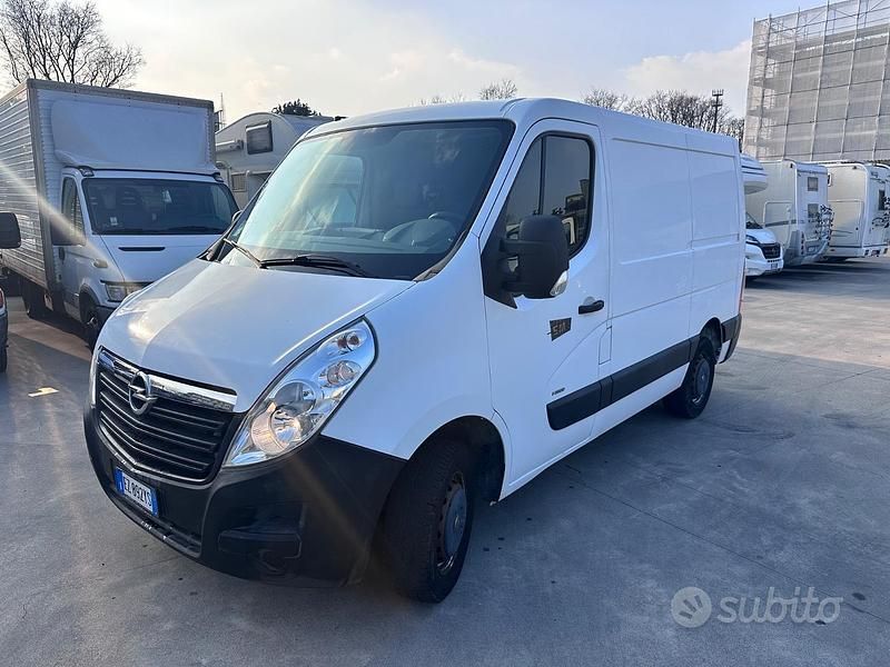 Usata Opel Movano 125 CV (91 kW) 2015 Bianco Monovolume