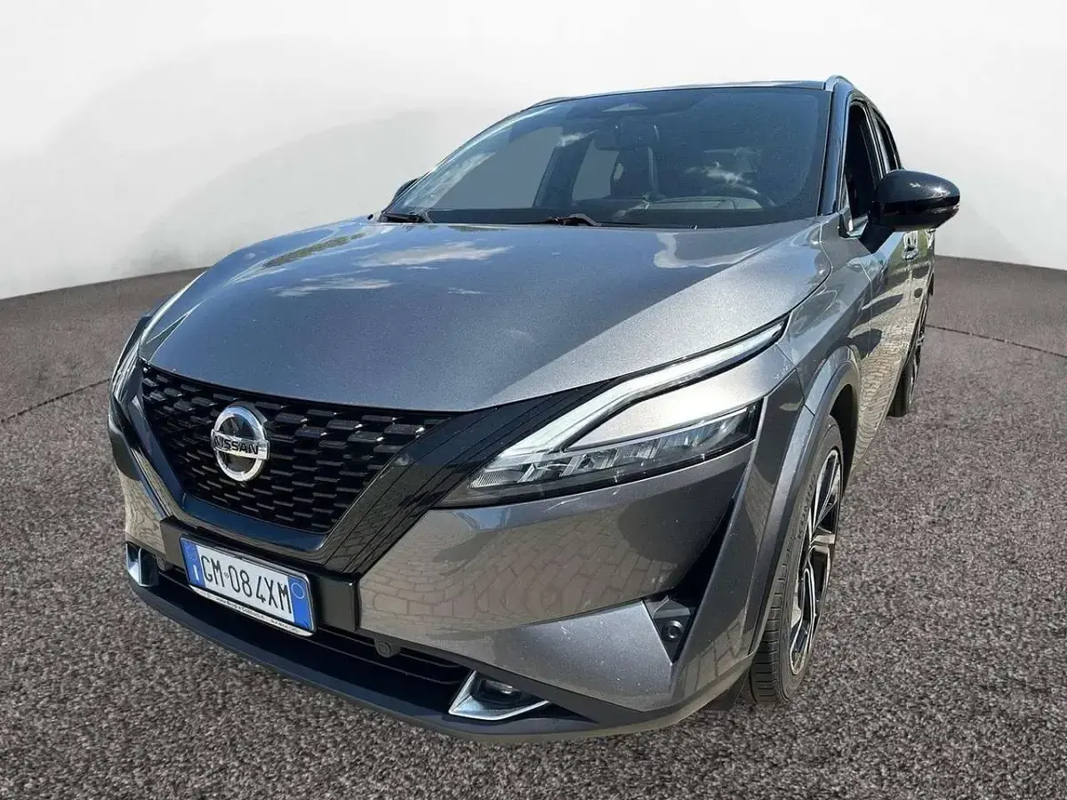 Usata Nissan Qashqai Tekna+ 158 CV (116 kW) 2023 Grigio SUV