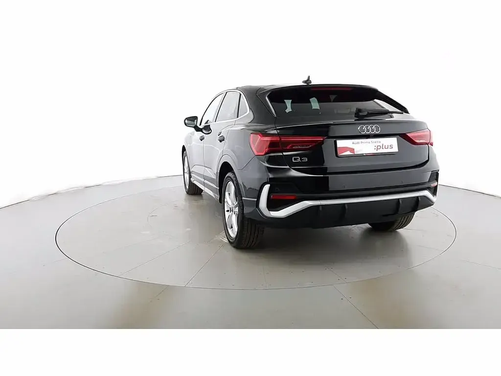 Usata Audi Q3 Sportback S-Line 150 CV (110 kW) 2025 Nero midnight SUV